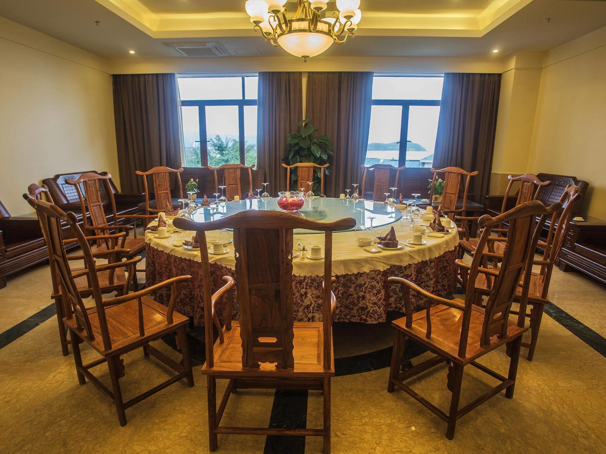 Yuhuayuan Seaview Hotel ซานย่า ภายนอก รูปภาพ