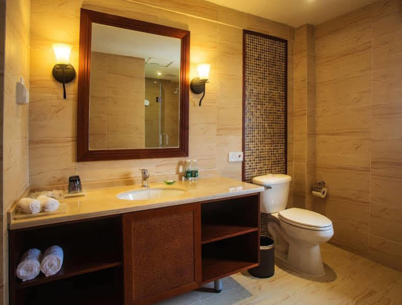 Yuhuayuan Seaview Hotel ซานย่า ภายนอก รูปภาพ